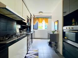 Blk 534 Bukit Batok Street 51 (Bukit Batok), HDB 3 Rooms #585423401